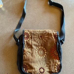 Reign Vermont handmade style day purse
